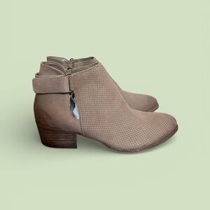 New Caslon Tan Leather Ankle Boots Size 5.5